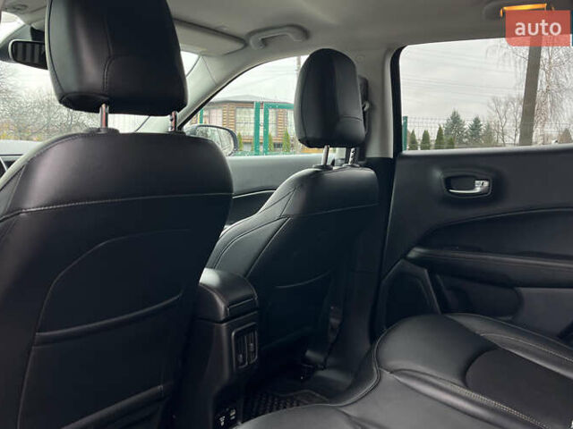 Серый Джип Компас, объемом двигателя 2.4 л и пробегом 111 тыс. км за 18999 $, фото 18 на Automoto.ua