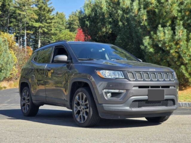 Серый Джип Компас, объемом двигателя 2.4 л и пробегом 28 тыс. км за 4400 $, фото 2 на Automoto.ua