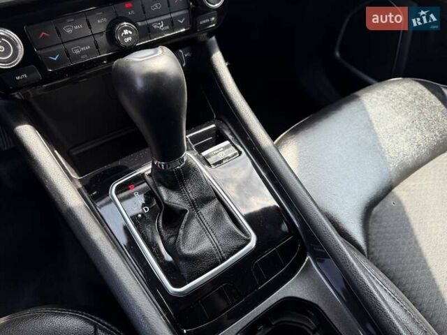 Сірий Джип Compass, об'ємом двигуна 2.36 л та пробігом 166 тис. км за 15700 $, фото 29 на Automoto.ua