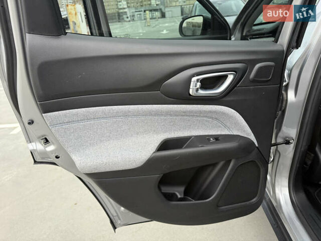 Сірий Джип Compass, об'ємом двигуна 2.36 л та пробігом 73 тис. км за 21900 $, фото 65 на Automoto.ua