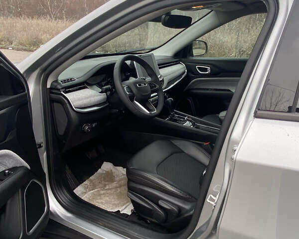 Серый Джип Компас, объемом двигателя 2.36 л и пробегом 25 тыс. км за 19200 $, фото 18 на Automoto.ua