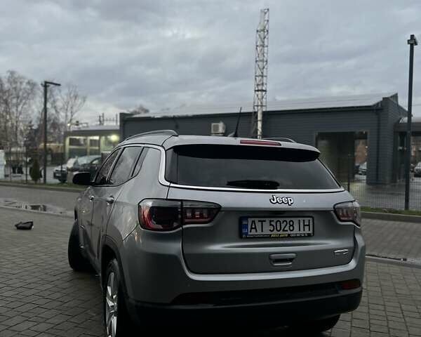 Серый Джип Компас, объемом двигателя 2.36 л и пробегом 48 тыс. км за 18500 $, фото 9 на Automoto.ua