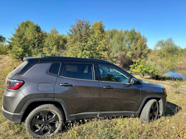 Сірий Джип Compass, об'ємом двигуна 2.4 л та пробігом 107 тис. км за 16000 $, фото 15 на Automoto.ua