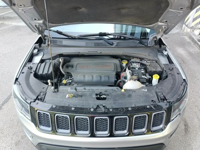 Сірий Джип Compass, об'ємом двигуна 2 л та пробігом 107 тис. км за 19300 $, фото 3 на Automoto.ua