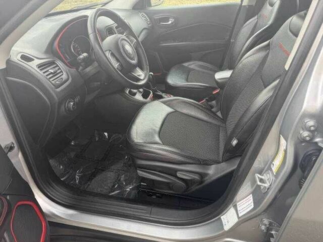 Сірий Джип Compass, об'ємом двигуна 2.4 л та пробігом 55 тис. км за 8500 $, фото 7 на Automoto.ua