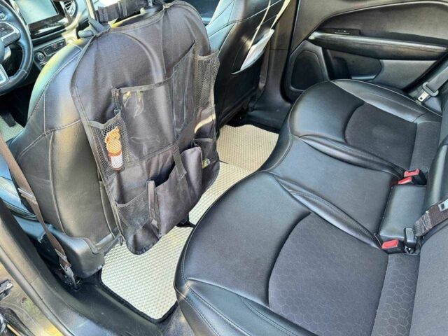 Сірий Джип Compass, об'ємом двигуна 2.4 л та пробігом 107 тис. км за 16000 $, фото 4 на Automoto.ua