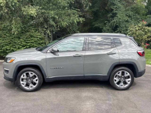 Серый Джип Компас, объемом двигателя 2.4 л и пробегом 13 тыс. км за 10300 $, фото 3 на Automoto.ua