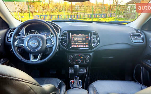 Сірий Джип Compass, об'ємом двигуна 2.36 л та пробігом 36 тис. км за 18000 $, фото 6 на Automoto.ua