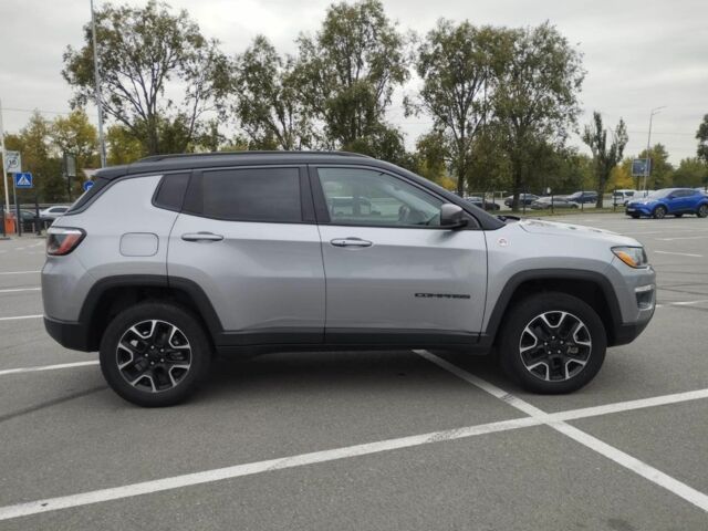 Сірий Джип Compass, об'ємом двигуна 2 л та пробігом 107 тис. км за 19300 $, фото 1 на Automoto.ua