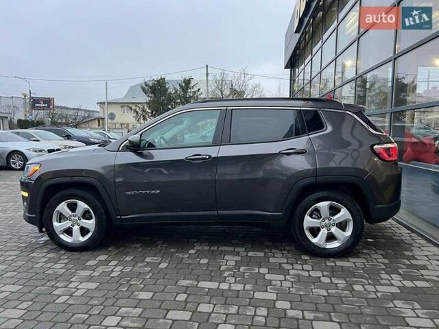 Серый Джип Компас, объемом двигателя 2.36 л и пробегом 100 тыс. км за 18000 $, фото 3 на Automoto.ua