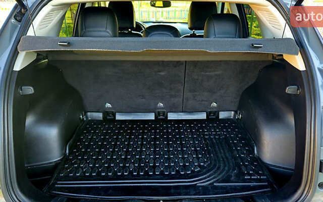 Сірий Джип Compass, об'ємом двигуна 2.36 л та пробігом 36 тис. км за 18000 $, фото 8 на Automoto.ua