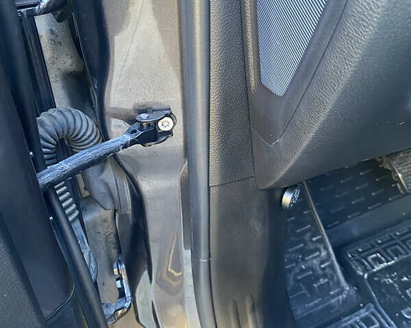 Сірий Джип Compass, об'ємом двигуна 2.36 л та пробігом 67 тис. км за 22000 $, фото 2 на Automoto.ua