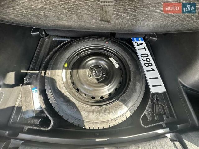 Серый Джип Компас, объемом двигателя 2.36 л и пробегом 60 тыс. км за 19000 $, фото 29 на Automoto.ua