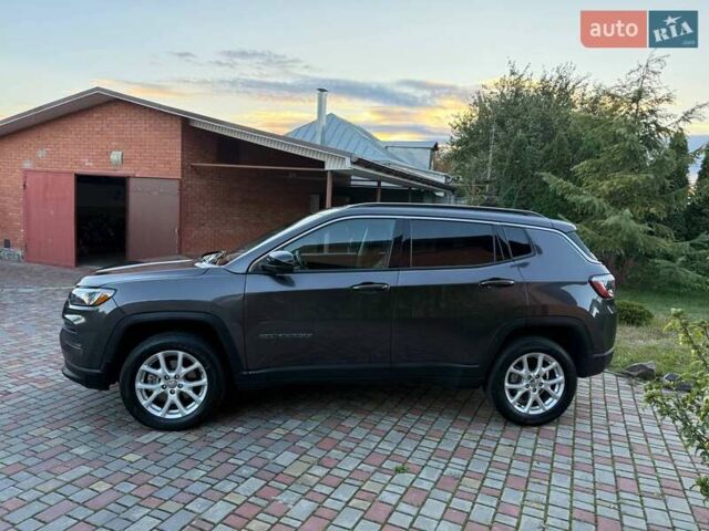 Джип Компас 2021 в Харькове на Automoto.ua Серый Джип Компас, объемом двигателя 2.36 л и пробегом 31 тыс. км за 19700 $, фото 5 на Automoto.ua