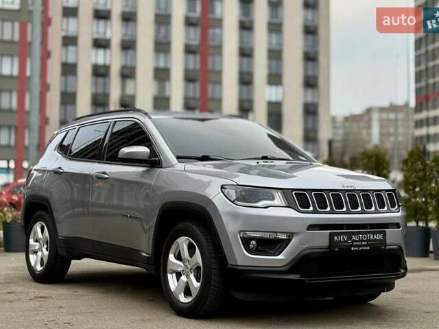 Сірий Джип Compass, об'ємом двигуна 2.4 л та пробігом 128 тис. км за 17800 $, фото 3 на Automoto.ua