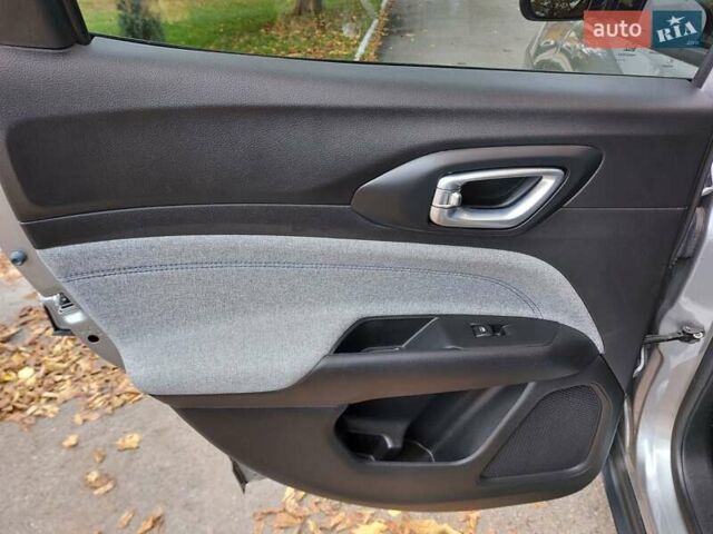 Серый Джип Компас, объемом двигателя 2.36 л и пробегом 74 тыс. км за 17300 $, фото 25 на Automoto.ua