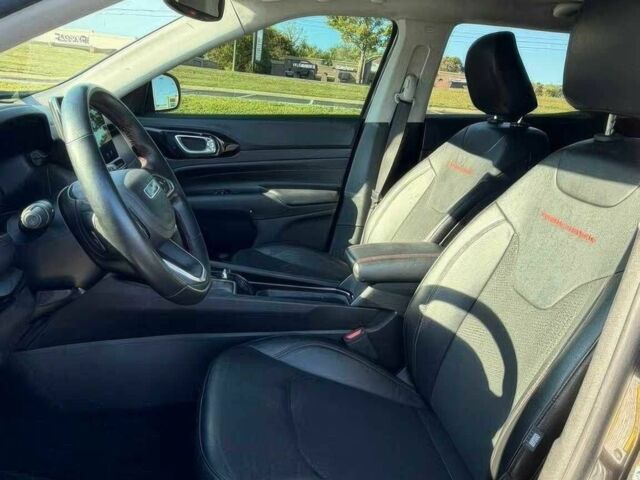 Джип Компас 2022 в Хмельницком на Automoto.ua Серый Джип Компас, объемом двигателя 2.4 л и пробегом 24 тыс. км за 6900 $, фото 9 на Automoto.ua