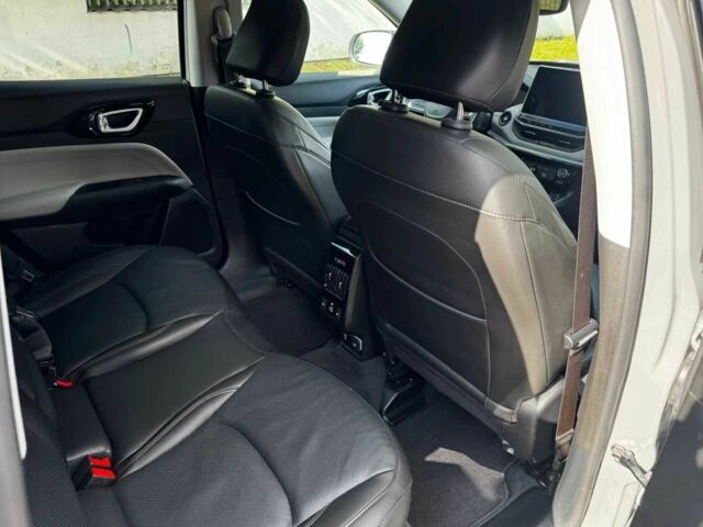 Серый Джип Компас, объемом двигателя 2.4 л и пробегом 56 тыс. км за 18500 $, фото 20 на Automoto.ua