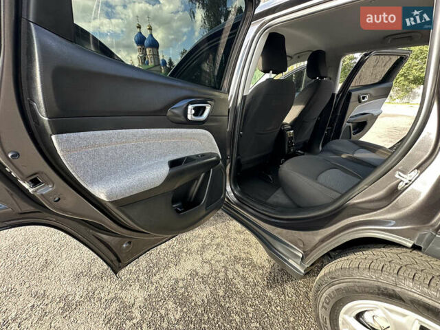 Серый Джип Компас, объемом двигателя 2.4 л и пробегом 85 тыс. км за 18500 $, фото 46 на Automoto.ua