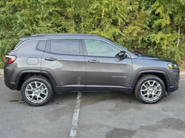 Сірий Джип Compass, об'ємом двигуна 2.4 л та пробігом 20 тис. км за 5200 $, фото 7 на Automoto.ua