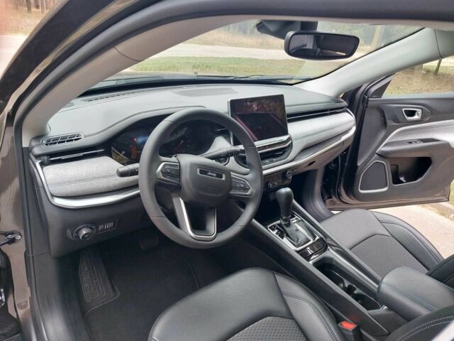 Сірий Джип Compass, об'ємом двигуна 2.4 л та пробігом 12 тис. км за 20700 $, фото 9 на Automoto.ua