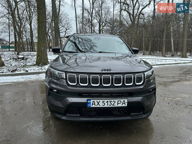 Серый Джип Компас, объемом двигателя 2.36 л и пробегом 73 тыс. км за 18300 $, фото 1 на Automoto.ua