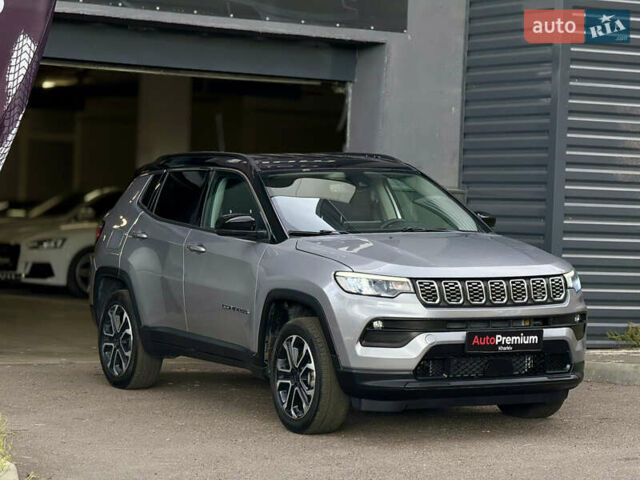 Серый Джип Компас, объемом двигателя 2.4 л и пробегом 38 тыс. км за 19000 $, фото 4 на Automoto.ua