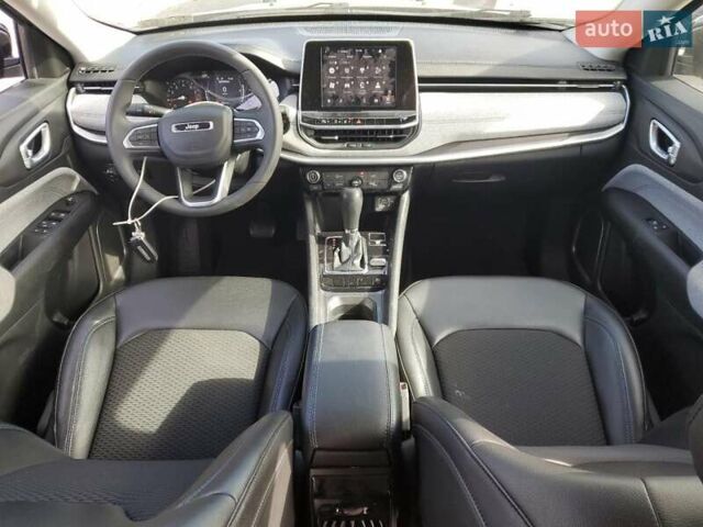 Серый Джип Компас, объемом двигателя 2.4 л и пробегом 28 тыс. км за 14850 $, фото 9 на Automoto.ua