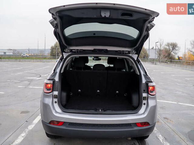 Серый Джип Компас, объемом двигателя 2.36 л и пробегом 43 тыс. км за 19500 $, фото 9 на Automoto.ua