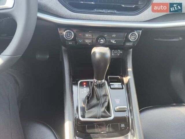 Сірий Джип Compass, об'ємом двигуна 2.36 л та пробігом 33 тис. км за 18999 $, фото 18 на Automoto.ua