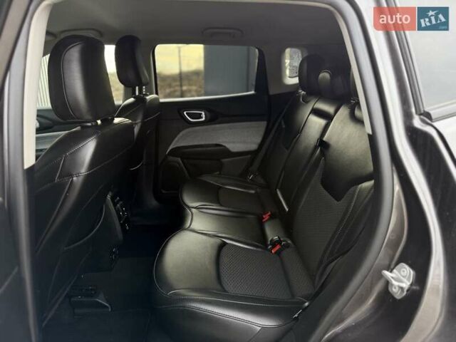 Серый Джип Компас, объемом двигателя 2.36 л и пробегом 166 тыс. км за 15700 $, фото 41 на Automoto.ua