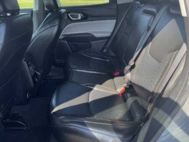 Сірий Джип Compass, об'ємом двигуна 2.4 л та пробігом 36 тис. км за 10300 $, фото 6 на Automoto.ua