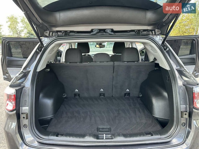 Серый Джип Компас, объемом двигателя 2.4 л и пробегом 85 тыс. км за 18500 $, фото 35 на Automoto.ua