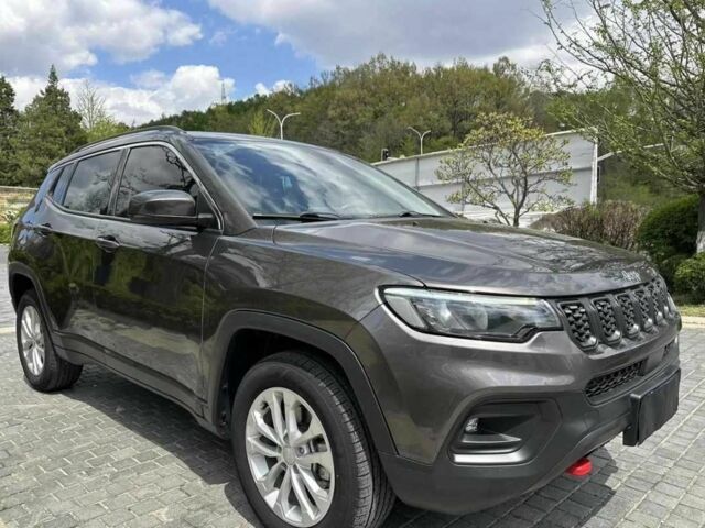 Серый Джип Компас, объемом двигателя 0 л и пробегом 131 тыс. км за 14000 $, фото 7 на Automoto.ua