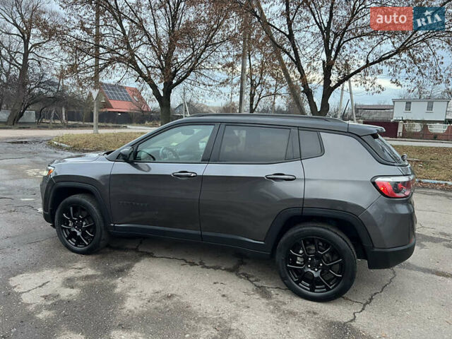 Сірий Джип Compass, об'ємом двигуна 2.4 л та пробігом 45 тис. км за 17900 $, фото 6 на Automoto.ua