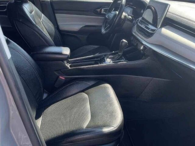 Сірий Джип Compass, об'ємом двигуна 2.4 л та пробігом 36 тис. км за 10300 $, фото 7 на Automoto.ua