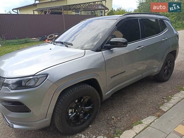 Серый Джип Компас, объемом двигателя 2.36 л и пробегом 39 тыс. км за 19900 $, фото 3 на Automoto.ua