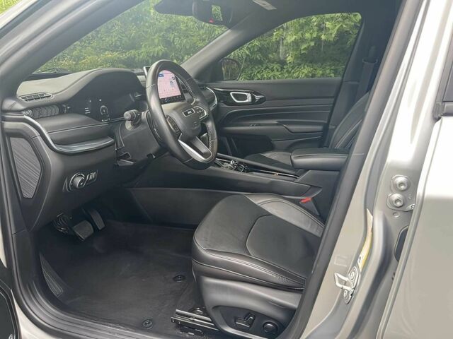 Сірий Джип Compass, об'ємом двигуна 2.4 л та пробігом 30 тис. км за 9000 $, фото 8 на Automoto.ua