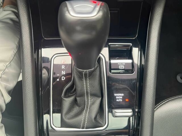 Сірий Джип Compass, об'ємом двигуна 2.4 л та пробігом 30 тис. км за 9000 $, фото 11 на Automoto.ua