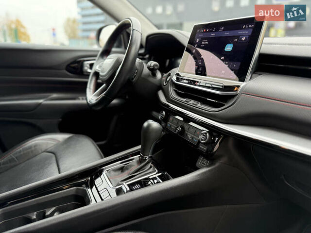 Сірий Джип Compass, об'ємом двигуна 2.36 л та пробігом 32 тис. км за 21900 $, фото 11 на Automoto.ua