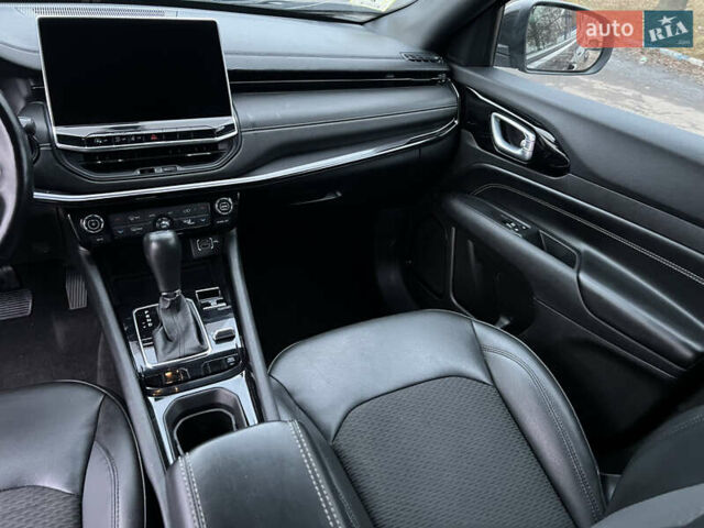 Сірий Джип Compass, об'ємом двигуна 2.4 л та пробігом 45 тис. км за 17900 $, фото 30 на Automoto.ua