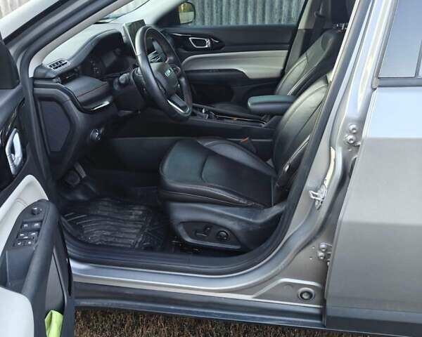 Сірий Джип Compass, об'ємом двигуна 2.36 л та пробігом 43 тис. км за 2170 $, фото 3 на Automoto.ua