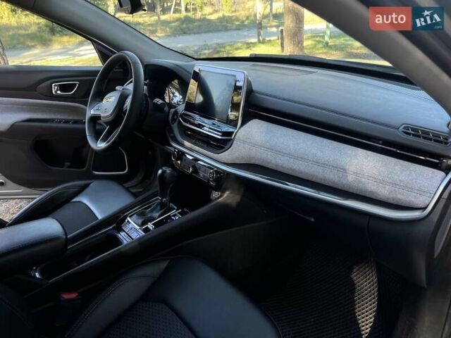 Джип Компас 2022 в Ахтырке на Automoto.ua Серый Джип Компас, объемом двигателя 2.36 л и пробегом 53 тыс. км за 20100 $, фото 15 на Automoto.ua