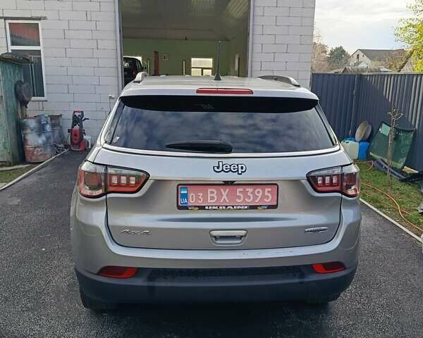 Серый Джип Компас, объемом двигателя 2.4 л и пробегом 102 тыс. км за 19500 $, фото 1 на Automoto.ua