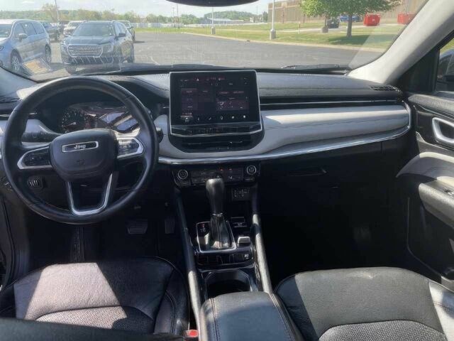 Сірий Джип Compass, об'ємом двигуна 2.4 л та пробігом 36 тис. км за 10300 $, фото 9 на Automoto.ua