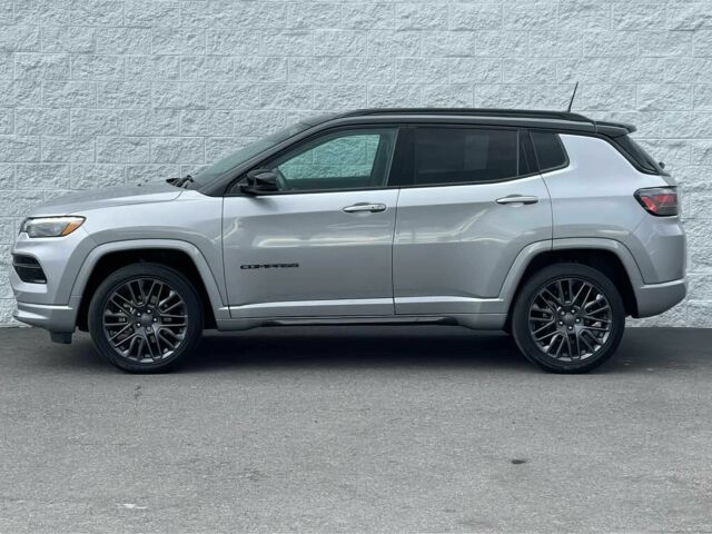 Серый Джип Компас, объемом двигателя 2.4 л и пробегом 23 тыс. км за 8900 $, фото 2 на Automoto.ua