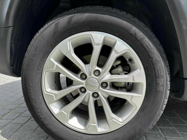 Серый Джип Компас, объемом двигателя 0 л и пробегом 131 тыс. км за 14000 $, фото 10 на Automoto.ua