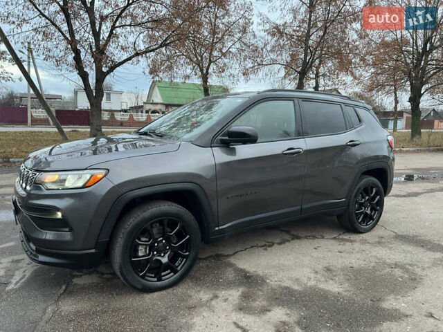 Сірий Джип Compass, об'ємом двигуна 2.4 л та пробігом 45 тис. км за 17900 $, фото 3 на Automoto.ua