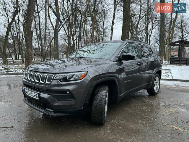 Серый Джип Компас, объемом двигателя 2.36 л и пробегом 73 тыс. км за 18300 $, фото 2 на Automoto.ua