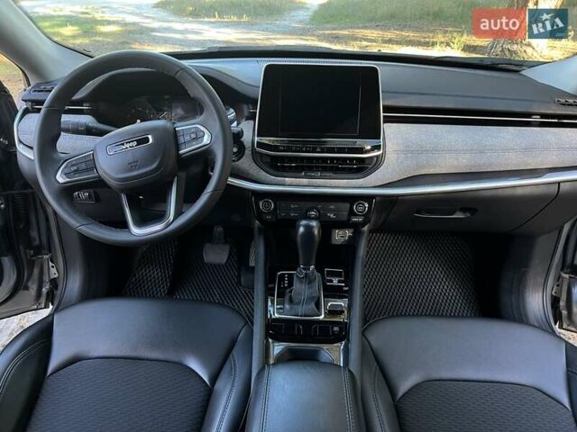 Джип Компас 2022 в Ахтырке на Automoto.ua Серый Джип Компас, объемом двигателя 2.36 л и пробегом 53 тыс. км за 20100 $, фото 14 на Automoto.ua
